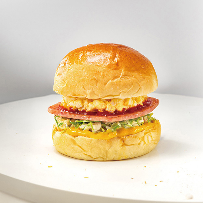 comecomeBURGER 博多駅前店