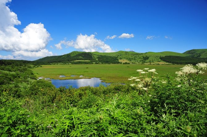長野県の避暑地19選!夏も涼しい標高1000m超の高原や水辺の絶景スポットなど