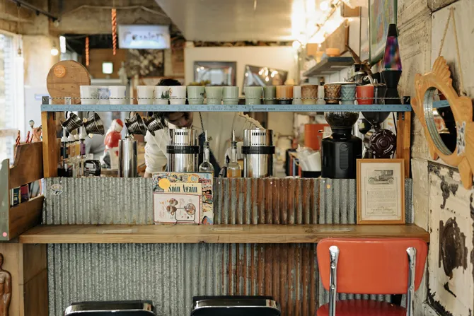 SUNDAY FULLER CAFE