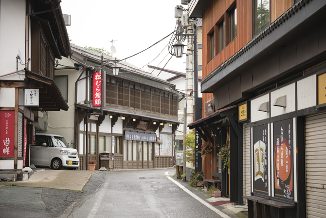 西の河原通り