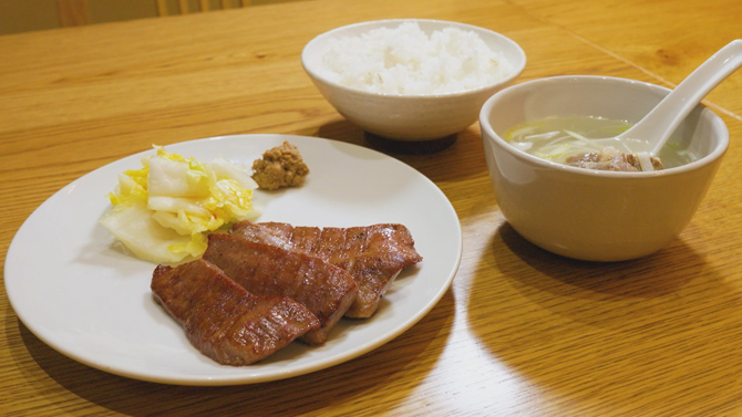 牛たん料理 閣(かく)仙台駅前初恋通り店