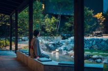 北アルプスの山々を望む「界 奥飛騨」で、山岳温泉と飛騨文化に癒されるモダンな秋旅