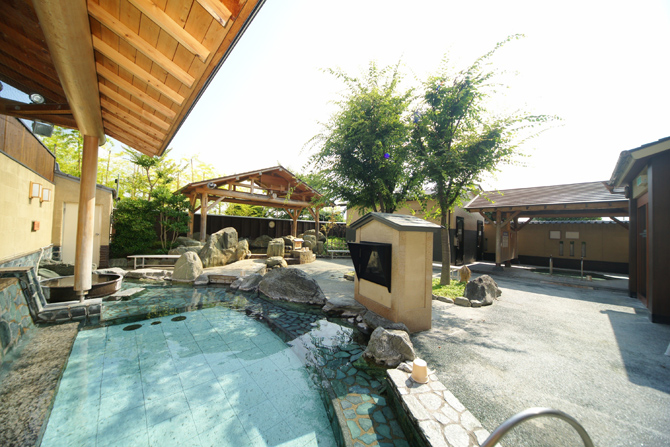 野天風呂 蔵の湯 東松山店