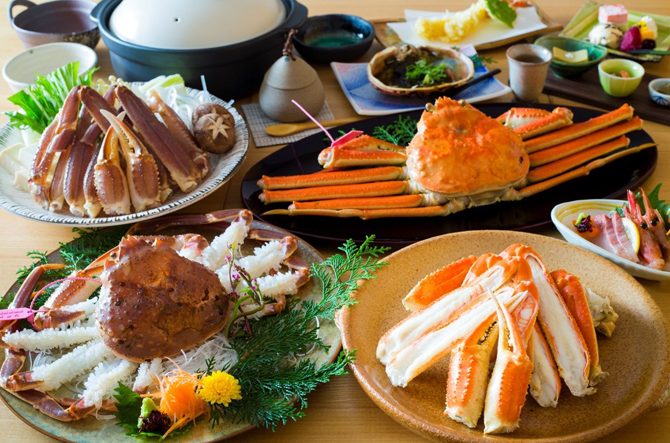 【関西・北陸】冬のカニ旅行におすすめの宿17選!食べ放題や豪華会席で贅沢三昧<2026‐2027>