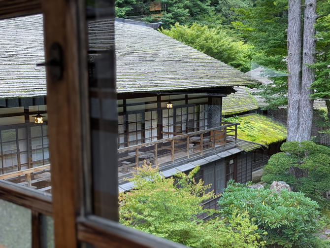 法師温泉 長寿館
