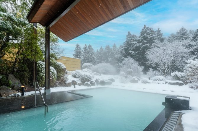 【東日本】冬の絶景「雪見露天風呂」がおすすめの温泉宿18選!貸切や秘湯の名湯など<2026>